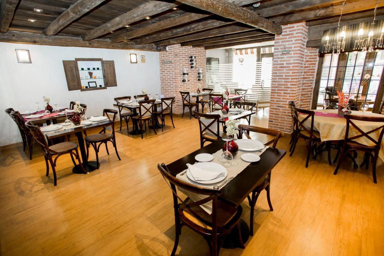 Hosteria Del Mudejar Avila Velayos Exterior foto